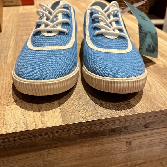 Toms Carmel Heritage Canvas Sneaker - NWT - Picture 6 of 13